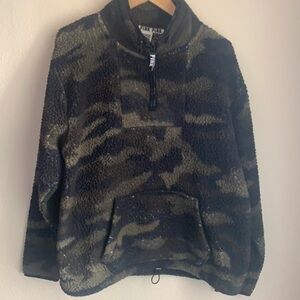 VIctoria Secret PINK CAMO Sherpa